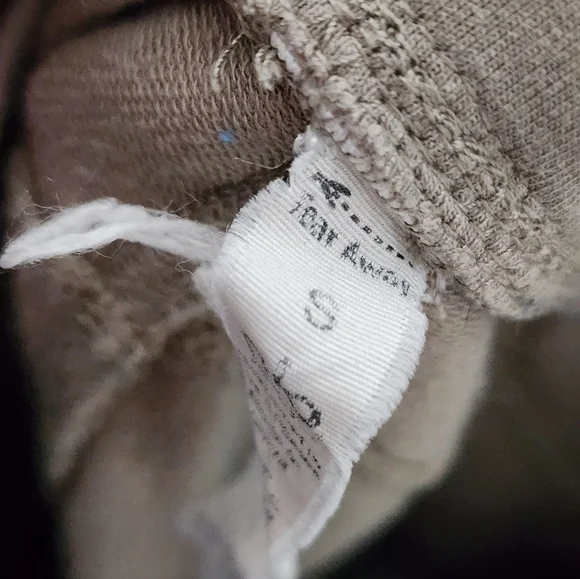 ALO Taupe Leggings - Picture 4 of 4